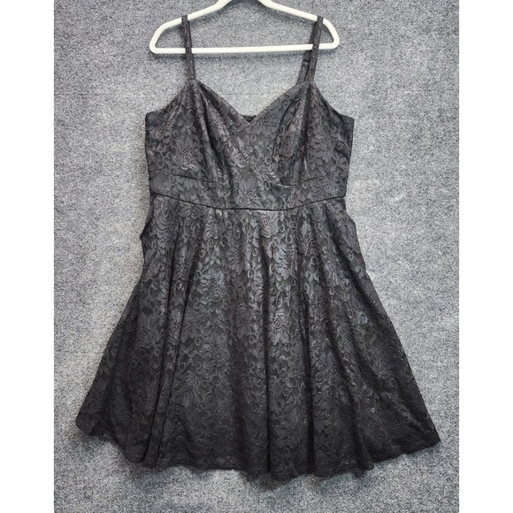 torrid Dresses & Skirts - Torrid Womens Black Floral Lace Gothic Whimsigoth Fit Flare Party Dress Size 14